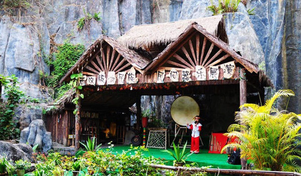 ��������